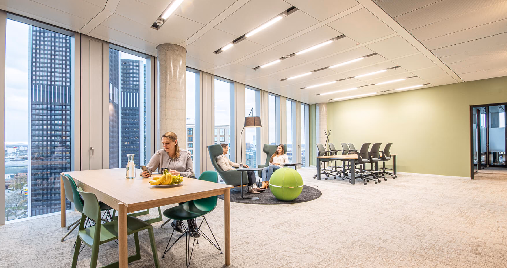 Wie kommt man vom Frankfurter Hauptbahnhof in die Innenstadt?