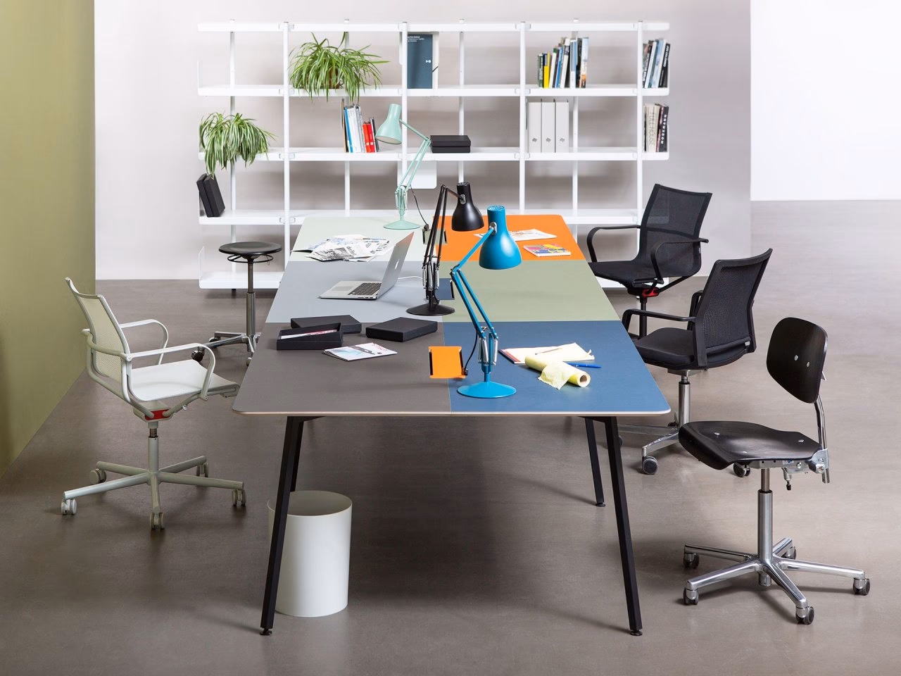 Wem gehört Modulor?