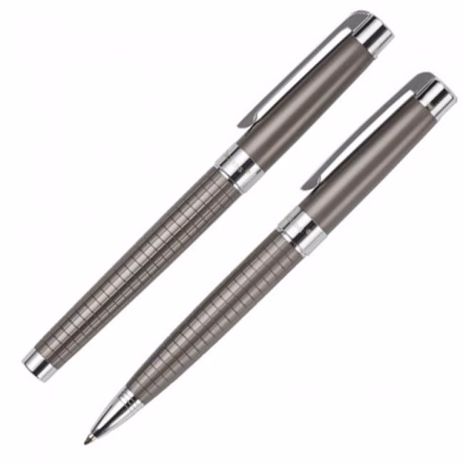 Wie viele Bücher umfasst das Charles-Dickens-Set?