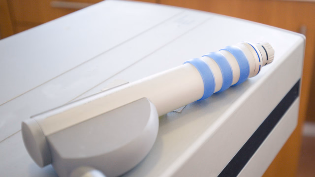 Was hilft schnell bei Fersenspor-Übungen?