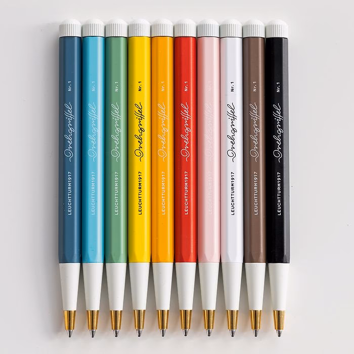 Wie hoch ist der Umsatz der Leuchtturm-Gruppe?