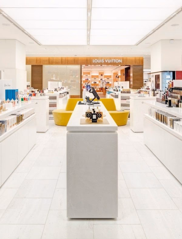 Wem gehört die Immobilie Oberpollinger München?