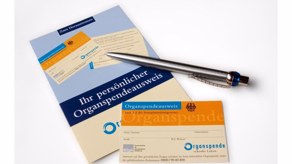 Wer zahlt die Beerdigung bei Organspende?