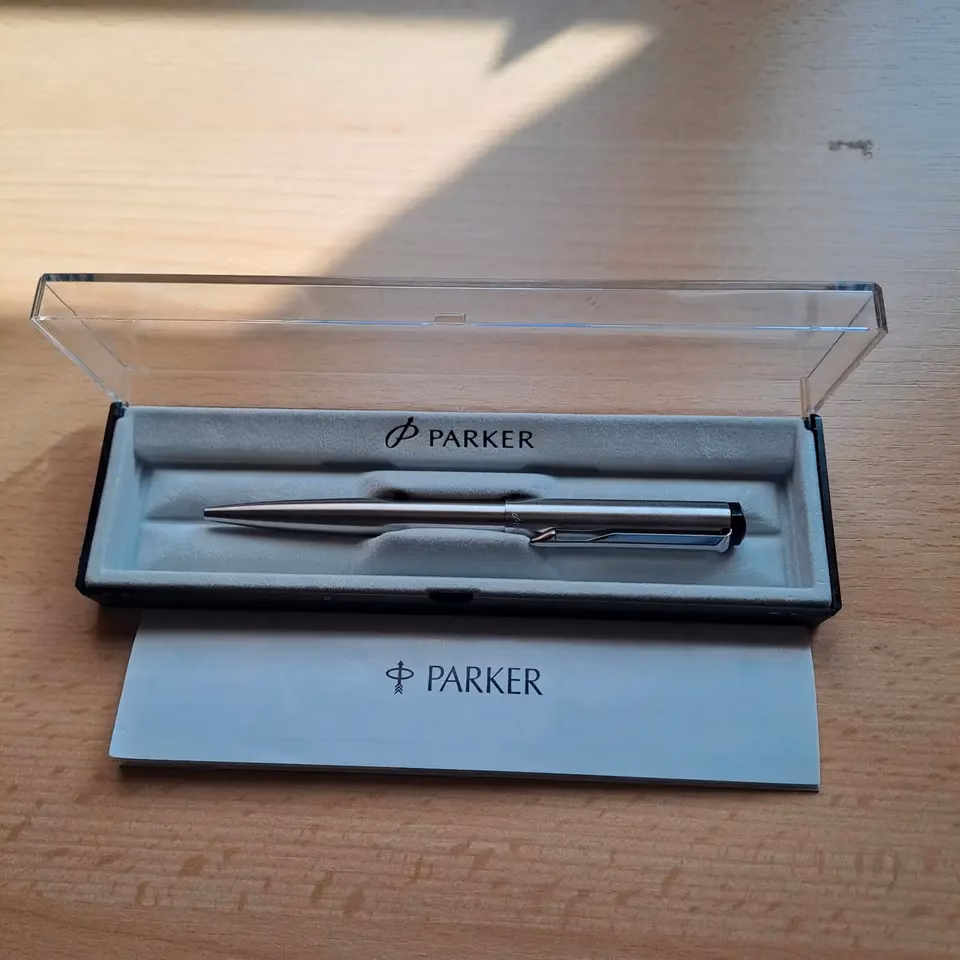 Wie verkauft man einen Kugelschreiber? Beispielantwort.?